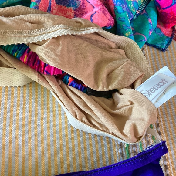 Vintage One Piece Swimsuit by E. Stewart • Size 8 - Picture 6 of 12